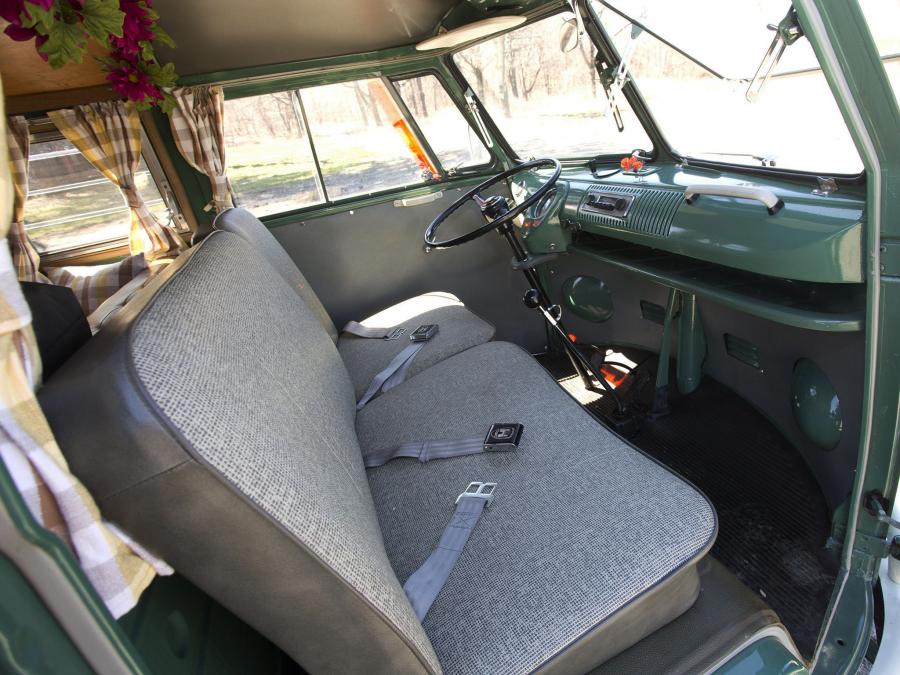  Volkswagen T1 Camper 1950 года  (фото 15 из 18)